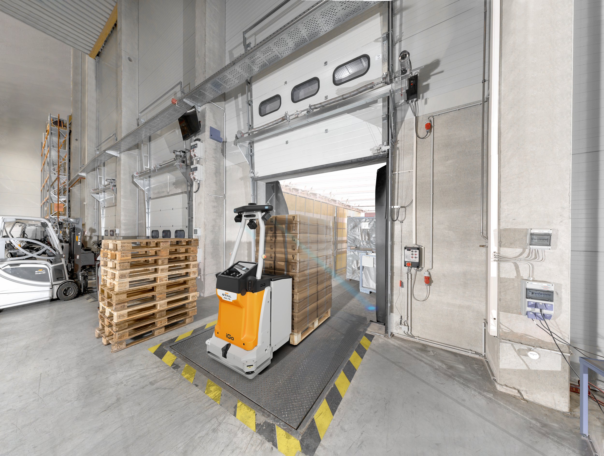 AXL 15 iGo - automatizált kamionrakodás